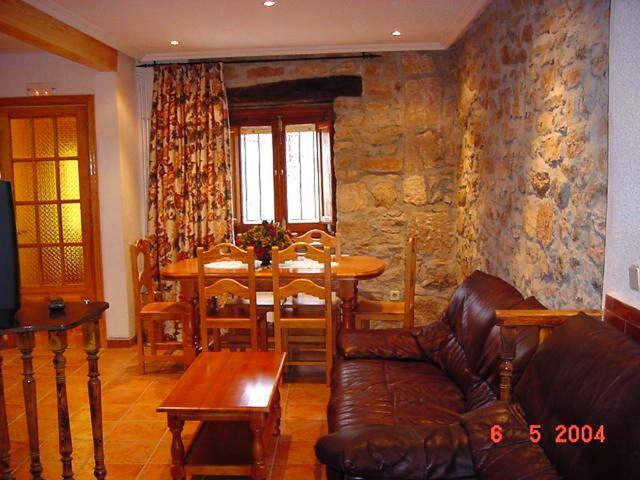 Canon De Rio Lobos Ii Country house